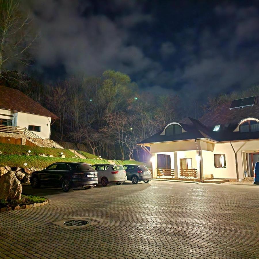 Provence Suceava Hotel Exterior foto